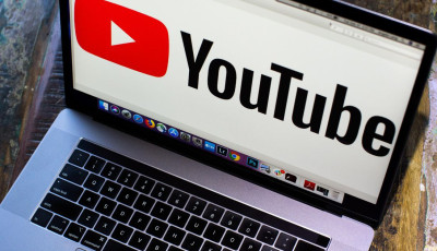 A YouTube tiltani fogja az olt&aacute;sellenes vide&oacute;kat