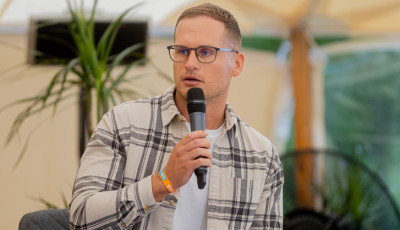 De&aacute;k D&aacute;niel elmondta h&uuml;lyes&eacute;g volt Magyar P&eacute;ter p&eacute;nisz&eacute;vel foglalkozni