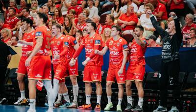 Ma rajtol a klubvil&aacute;gbajnoks&aacute;g - A Sydney ellen kezdi meg menetel&eacute;s&eacute;t a Veszpr&eacute;m