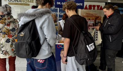 N&eacute;gy jel&ouml;lt m&aacute;r leadta az &iacute;veket Veszpr&eacute;mben, hatan m&eacute;g gyűjtik az aj&aacute;nl&aacute;sokat