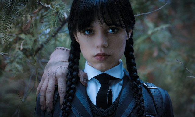 Tim Burton &uacute;j r&ouml;vidfilmje is meg&eacute;rkezett a Wednesday 2. &eacute;vad&aacute;val egy&uuml;tt