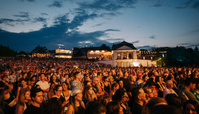 Fantasztikus hangulat, telt h&aacute;z - &Iacute;gy nyitotta meg Juanes a Veszpr&eacute;mFestet - GAL&Eacute;RIA
