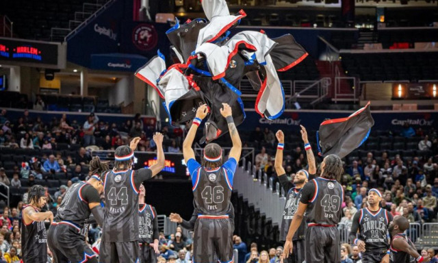 Vil&aacute;gh&iacute;rű kos&aacute;rcirkusz &eacute;rkezik Veszpr&eacute;mbe