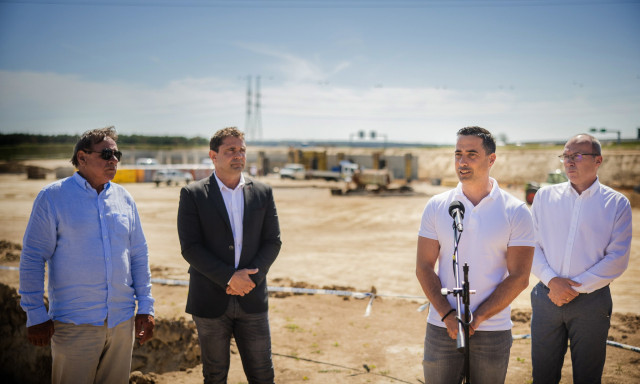 Labdarug&oacute;-stadionnal bőv&uuml;l Veszpr&eacute;m - Elkezdődtek a munk&aacute;latok