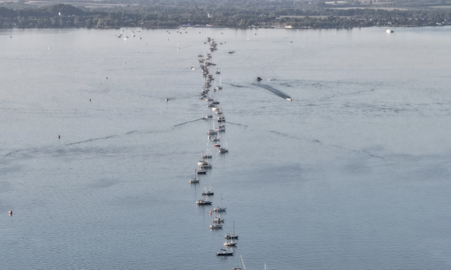 Elmarad a h&eacute;tv&eacute;gi Balaton-&aacute;t&uacute;sz&aacute;s, megvan az &uacute;j időpont is