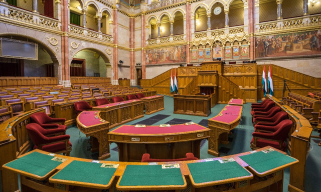 Ism&eacute;t napirendre ker&uuml;lt a minisztereln&ouml;ki ciklus korl&aacute;toz&aacute;sa