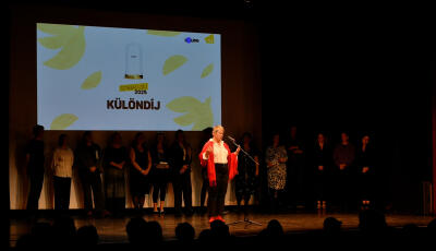 Id&eacute;n is &aacute;tadj&aacute;k a SZABAD-d&iacute;jat, nyolc jel&ouml;lt k&ouml;z&uuml;l v&aacute;laszthat a k&ouml;z&ouml;ns&eacute;g