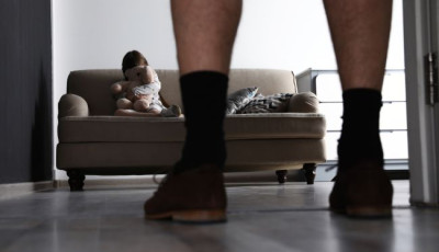 Szexu&aacute;lisan k&ouml;zeledett gyermek&eacute;hez egy Veszpr&eacute;m megyei pedofil