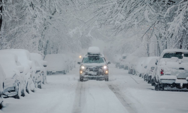 Ak&aacute;r 15 centi h&oacute; is hullhat - Jelentős lehűl&eacute;s &eacute;s havaz&aacute;s k&ouml;rvonalaz&oacute;dik p&eacute;ntekre
