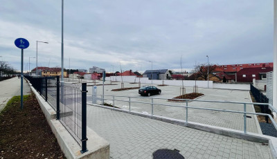 &Uacute;jabb parkol&oacute;helyek z&aacute;rnak le Veszpr&eacute;mben