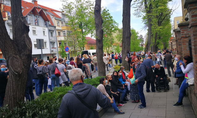 Meg&iacute;rtuk, hogy nincs t&ouml;meg, el&ouml;z&ouml;nl&ouml;tt&eacute;k a kaposv&aacute;riak az olt&oacute;pontokat