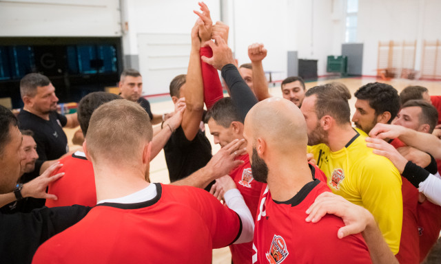 Kedden j&aacute;tssza első felk&eacute;sz&uuml;l&eacute;si meccs&eacute;t a Telekom Veszpr&eacute;m