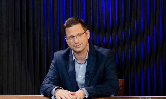 Guly&aacute;s Gergely: a t&aacute;voz&oacute; miniszterek egy k&aacute;rp&aacute;taljai gyermekotthonnak aj&aacute;nlj&aacute;k fel a v&eacute;gkiel&eacute;g&iacute;t&eacute;s&uuml;ket