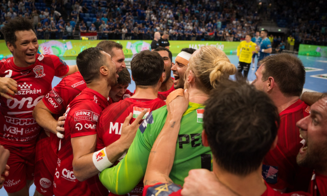 A h&eacute;ten p&aacute;ly&aacute;ra l&eacute;p a ONE Veszpr&eacute;m HC