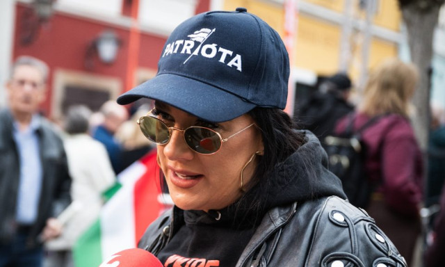T&oacute;th Gabi szeml&eacute;letv&aacute;lt&aacute;son esett &aacute;t - Ki&aacute;br&aacute;ndult a politik&aacute;b&oacute;l &eacute;s ezut&aacute;n nem fogja hagyni, hogy beler&aacute;ngass&aacute;k