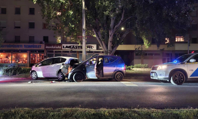 Belehajtott egy parkol&oacute; g&eacute;pj&aacute;rműnek V&aacute;rpalot&aacute;n majd elpucolt  - Menek&uuml;lő sofőrt keres a rendőrs&eacute;g