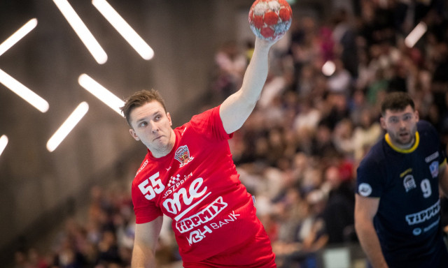 T&aacute;vozik a One Veszpr&eacute;m k&eacute;zilabdacsapat&aacute;b&oacute;l Mikita Vajlupov