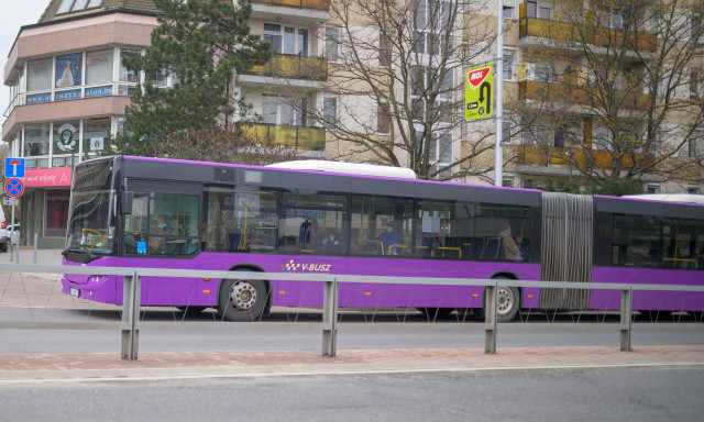 P&eacute;nteken startol a Tour de Hongrie Veszpr&eacute;mből &ndash; V&aacute;ltoznak a V-Busz j&aacute;ratai is