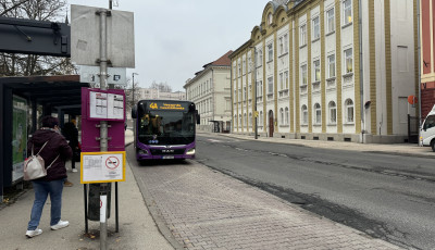 &Uacute;j meg&aacute;ll&oacute;k, &aacute;tnevezett meg&aacute;ll&oacute;helyek - &Iacute;gy m&oacute;dosult a V-busz menetrendje