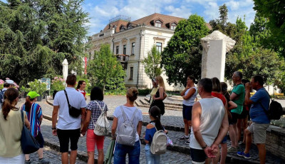 Vas&aacute;rnap j&ouml;n a Gyermeknapi Veszpr&eacute;m S&eacute;ta!