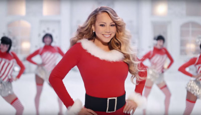 Nincs kar&aacute;csony Mariah Carey n&eacute;lk&uuml;l: &uacute;j kar&aacute;csonyi dallal robban a november - VIDE&Oacute;