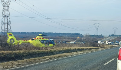 Mentőhelikopter sz&aacute;llt le a lit&eacute;ri el&aacute;gaz&oacute;n&aacute;l