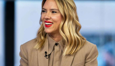 Scarlett Johansson is szerepel majd az &uacute;j Jurassic World-filmben