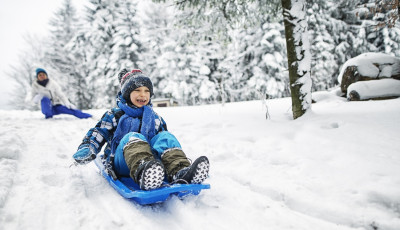 T&ouml;bb hazai iskol&aacute;ban rendk&iacute;v&uuml;li iskolai sz&uuml;netet rendeltek el a sz&eacute;lsős&eacute;ges időj&aacute;r&aacute;s miatt