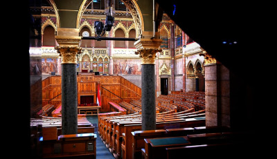 Hivatalos az Orsz&aacute;ggyűl&eacute;s alakul&oacute; &uuml;l&eacute;s&eacute;nek időpontja - Ut&aacute;na &uuml;nneps&eacute;get rendeznek a Kossuth t&eacute;ren