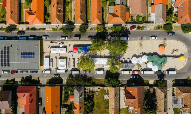 223 milli&oacute;b&oacute;l teljesen meg&uacute;jult Tapolca n&eacute;pszerű piaca