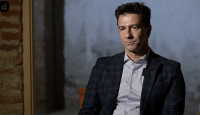 20 &eacute;v t&aacute;vlat&aacute;b&oacute;l mes&eacute;lt az Orb&aacute;n-Gyurcs&aacute;ny vit&aacute;r&oacute;l R&aacute;bai Bal&aacute;zs, a vita egyik moder&aacute;tora