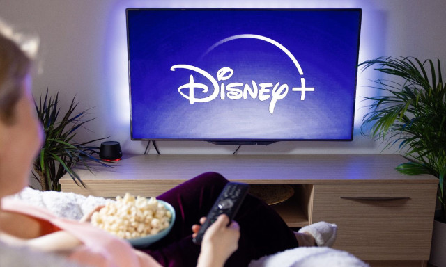 Ingyenes Disney+? A c&eacute;g egy &uacute;j előfizet&eacute;si csomag bevezet&eacute;s&eacute;t fontolgatja