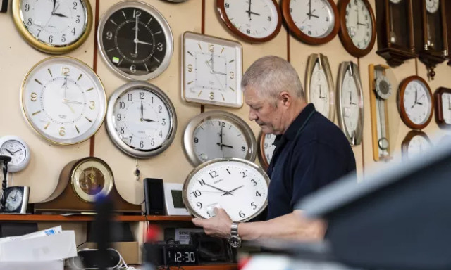 H&eacute;tv&eacute;g&eacute;n 1 &oacute;r&aacute;val t&ouml;bbet alhatunk - Vas&aacute;rnap &oacute;ra&aacute;t&aacute;ll&iacute;t&aacute;s