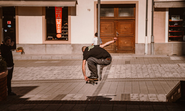 Go Skateboarding Day - Szerd&aacute;n  &uuml;nnepelj&uuml;k a g&ouml;rdeszk&aacute;z&aacute;s vil&aacute;gnapj&aacute;t