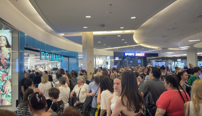 Megnyitott haz&aacute;nk első Primarkja! Hatalmas t&ouml;meg &ouml;z&ouml;nl&ouml;tt shoppingolni m&aacute;r az első napon