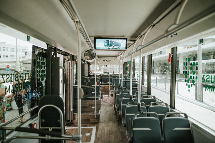 Jövő nyáron öt elektromos busszal bővül a V-busz flottája