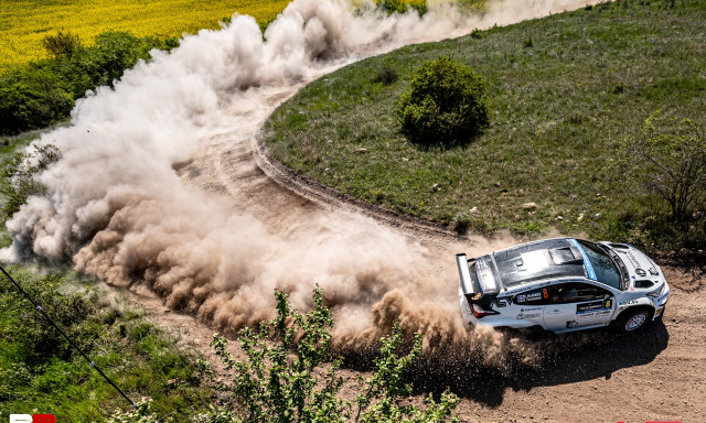 Rali Eb - 20 orsz&aacute;g versenyzői &eacute;s 10 magyar p&aacute;ros a h&eacute;tv&eacute;gi Rally Hungaryn