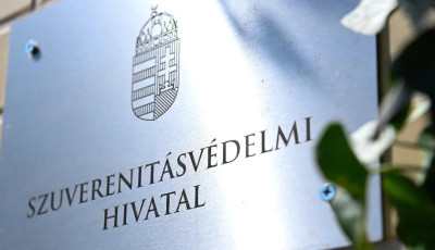 T&ouml;bb t&iacute;zezren tiltakoznak az eln&eacute;m&iacute;t&aacute;si t&ouml;rv&eacute;nnyel szemben