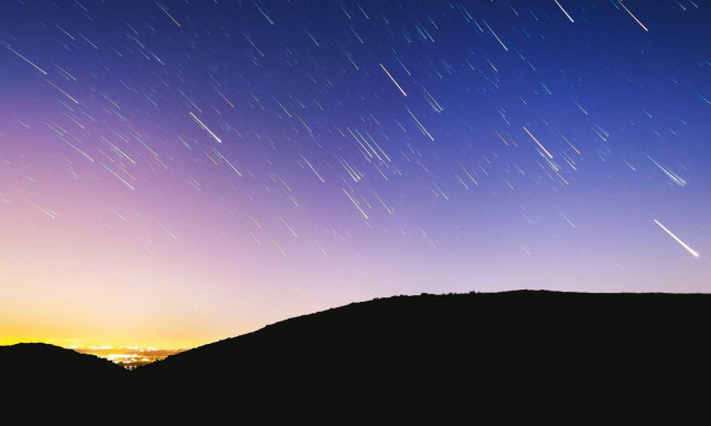 &Oacute;r&aacute;nk&eacute;nt ak&aacute;r 40 hull&oacute;csillagot l&aacute;thatunk - Szombaton tetőzik az &Eacute;ta Aquarid&aacute;k meteorraj