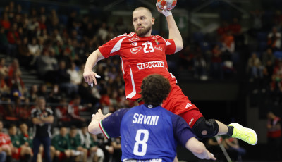 Sim&aacute;n győztek a magyarok az olasz v&aacute;logatott ellen