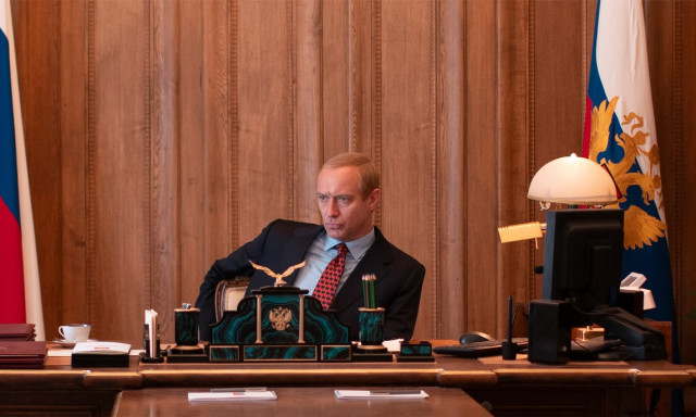 Putyin bőr&eacute;be b&uacute;jik Jude Law