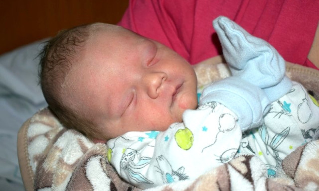 Megsz&uuml;letett az &uacute;j &eacute;v első kisbab&aacute;ja Veszpr&eacute;m v&aacute;rmegy&eacute;ben