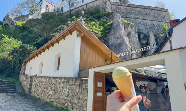 Indul a fagyiszezon - Kinyitott a V&ouml;lgy fagyiz&oacute;