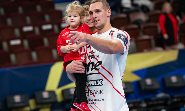 &Uacute;jabb m&eacute;rf&ouml;ldkő előtt Ligetv&aacute;ri Patrik