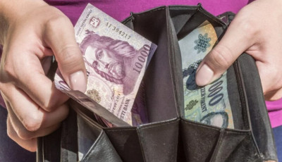 Dupla családi pótlék érkezik augusztusban