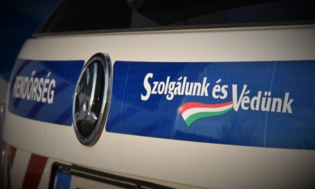 Koncertjegyekkel kereskedtek, lebuktak