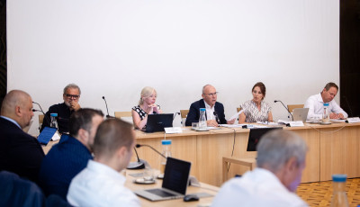 Hi&aacute;ba az &iacute;g&eacute;ret, nem kezdőd&ouml;tt p&aacute;rbesz&eacute;d az Aranyosv&ouml;lgy &uuml;gy&eacute;ben a v&aacute;rosvezet&eacute;stől
