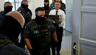 Radnai M&aacute;rk Hank&oacute; Bal&aacute;zsnak: K&eacute;t miaty&aacute;nk k&ouml;z&ouml;tt a 17300 milli&oacute; forintnyi k&ouml;zp&eacute;nzzel is j&oacute; lenne elsz&aacute;molni