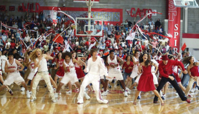 Troy Bolton fanok figyelem: Ma este WildCats party a Helk&aacute;ban!