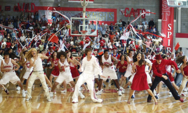 Troy Bolton fanok figyelem: Ma este WildCats party a Helk&aacute;ban!